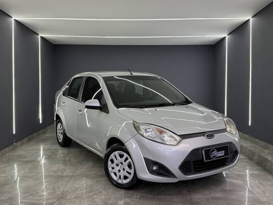 FORD FIESTA 1.6 ROCAM SE SEDAN 8V FLEX 4P MANUAL FORD FIESTA 1.6 ROCAM SE SEDAN 8V FLEX 4P MANUAL